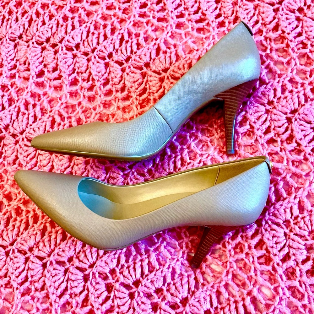 MICHAEL KORS Elegant TAN Women's Heels